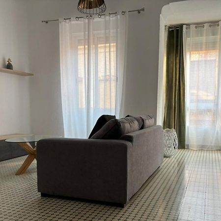 Beautiful Appartment In The Heart Of لقنت المظهر الخارجي الصورة