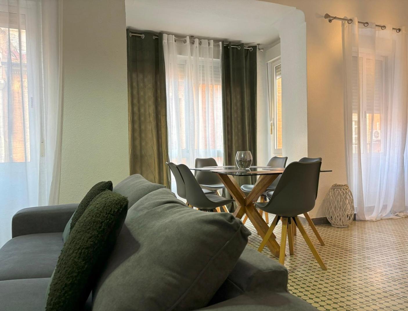 Beautiful Appartment In The Heart Of لقنت المظهر الخارجي الصورة